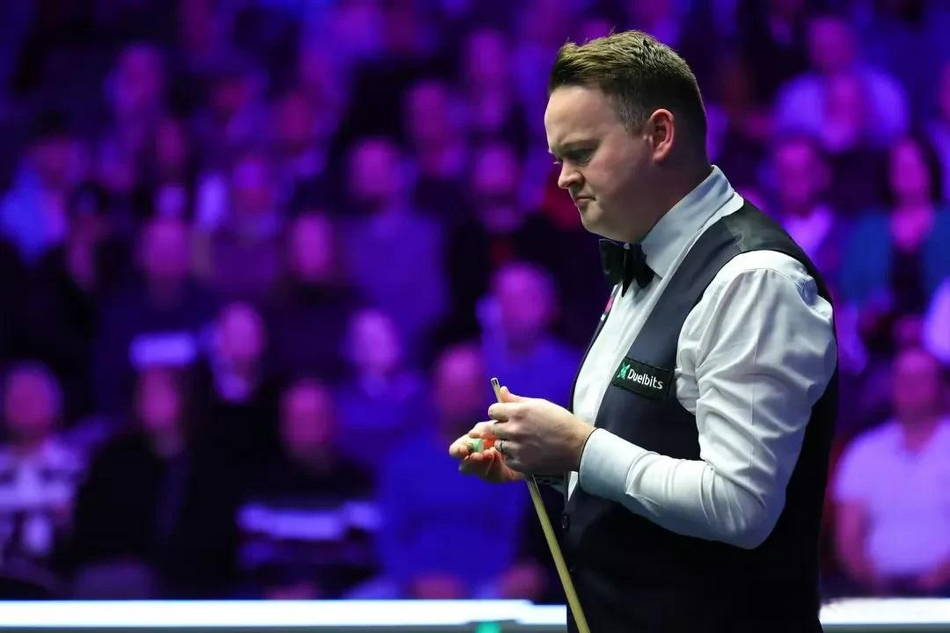 表现出在关 表现出在关